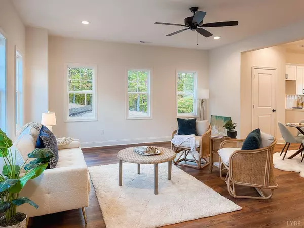 110 Aaron PL, Lynchburg, VA 24502