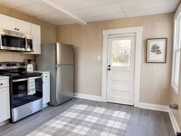 1704 Taylor ST, Lynchburg, VA 24504