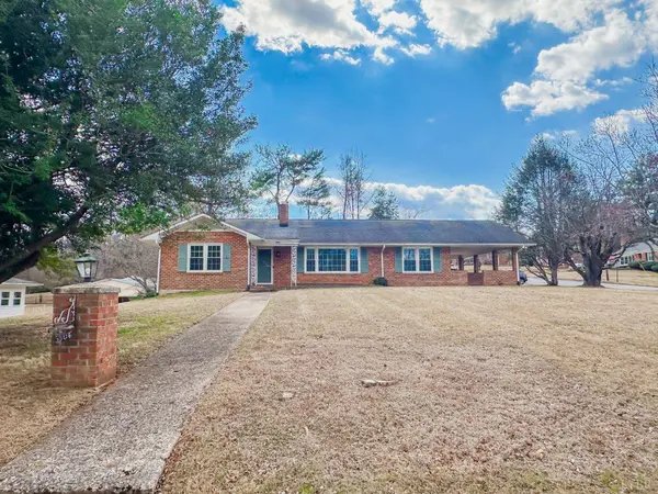 5904 Rhonda RD, Lynchburg, VA 24502