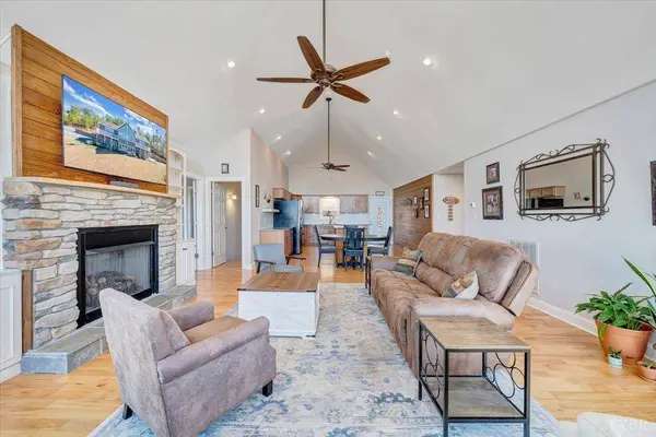 439 Gardner Farm RD, Appomattox, VA 24522
