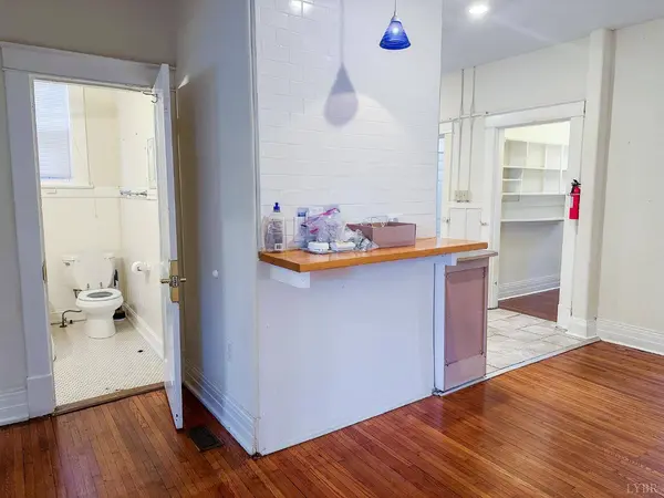 208 Denver AVE, Lynchburg, VA 24503
