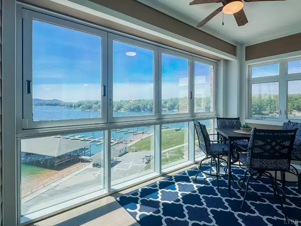 1273 Graves Harbor TRL, Huddleston, VA 24104