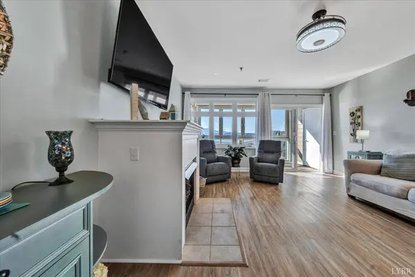 1273 Graves Harbor TRL, Huddleston, VA 24104