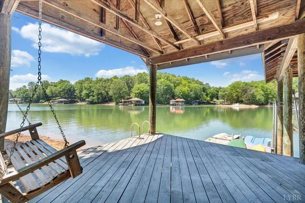 194 Kings WAY, Wirtz, VA 24184