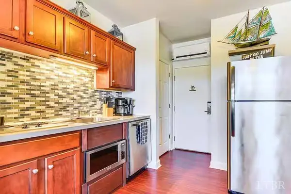 1273 Graves Harbor TRL, Huddleston, VA 24104