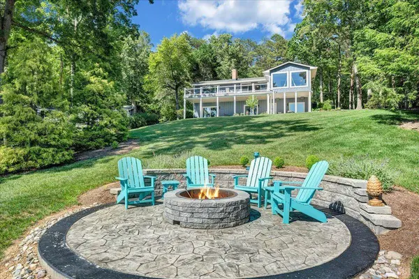 154 Key Lakewood DR, Moneta, VA 24121