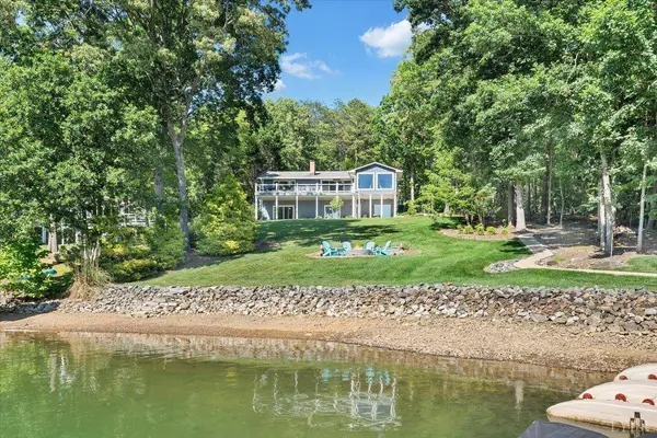 154 Key Lakewood DR, Moneta, VA 24121
