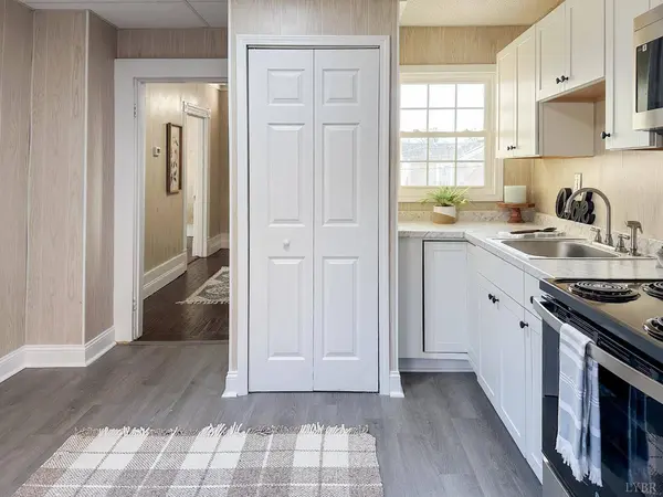 1704 Taylor ST, Lynchburg, VA 24504