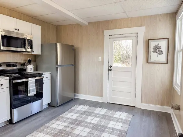 1704 Taylor ST, Lynchburg, VA 24504