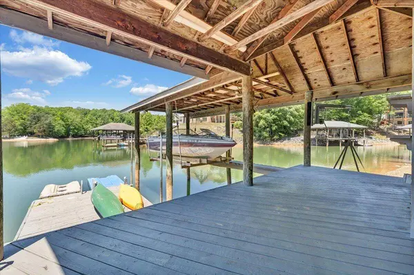 194220 Kings WAY, Wirtz, VA 24184