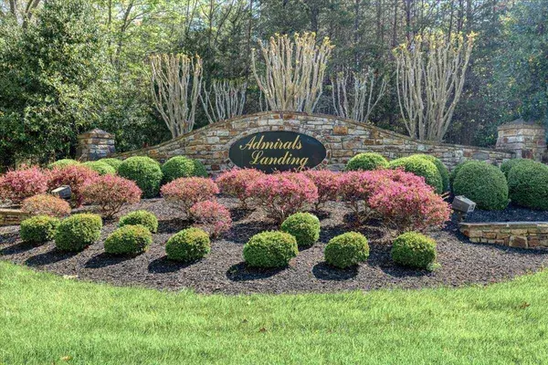 15 Admirals WAY, Glade Hill, VA 24092