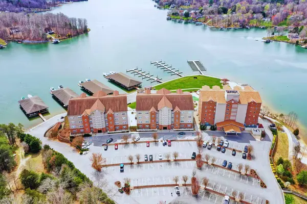 1273 Graves Harbor TRL, Huddleston, VA 24104