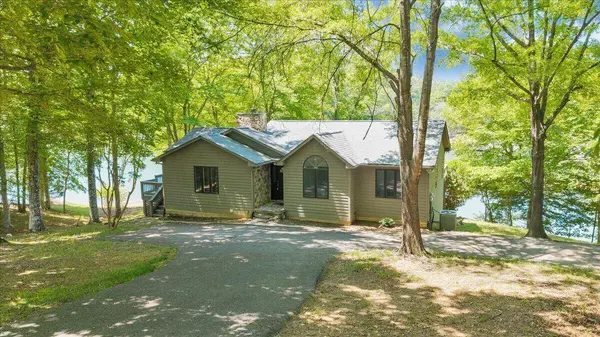 194 Kings WAY, Wirtz, VA 24184