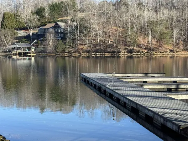15 Admirals WAY, Glade Hill, VA 24092