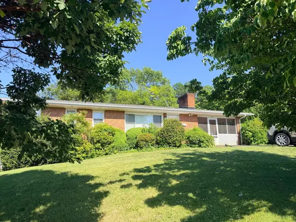 634 Hayes DR, Lynchburg, VA 24502