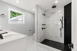17 Fayette St #2, Watertown, MA 02472-3840