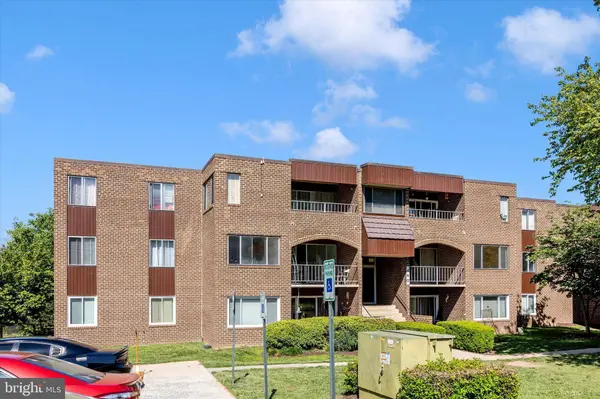 460 GIRARD ST #204, Gaithersburg, MD 20877