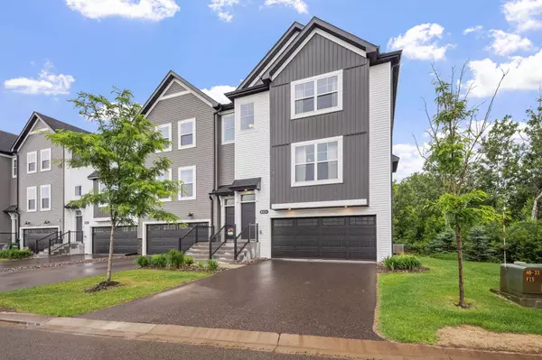 8612 Kenyon CT NE #A, Blaine, MN 55449