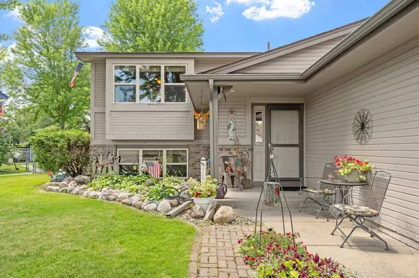 3441 E Mineral Pond BLVD, Anoka, MN 55303