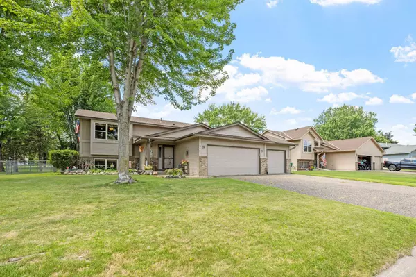 3441 E Mineral Pond BLVD, Anoka, MN 55303