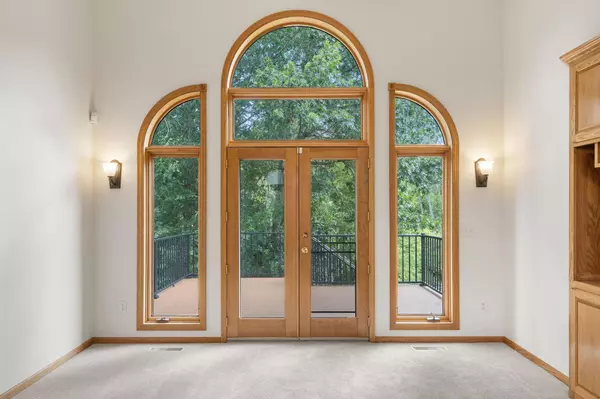 6724 Clearwater Creek DR, Lino Lakes, MN 55038