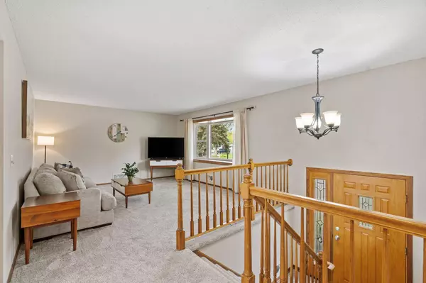 7707 111th AVE N, Champlin, MN 55316