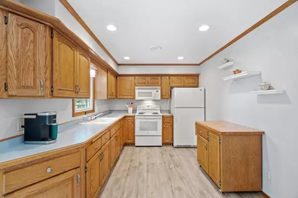 7707 111th AVE N, Champlin, MN 55316