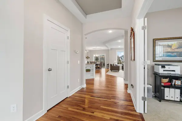 10818 Glenview PL, Champlin, MN 55316