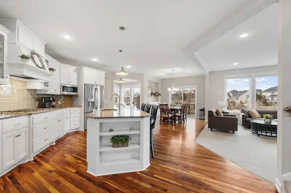 10818 Glenview PL, Champlin, MN 55316