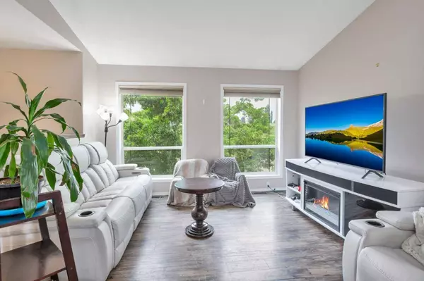 5208 Lansdowne AVE, Blackfalds, AB T0M 0J0