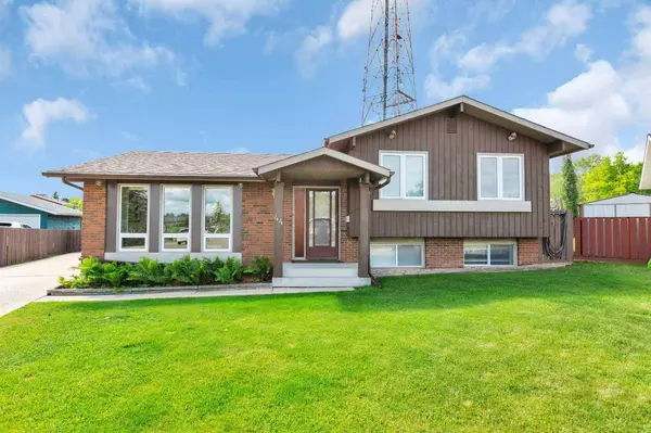 44 Harvey Close, Red Deer, AB T4N 6C4