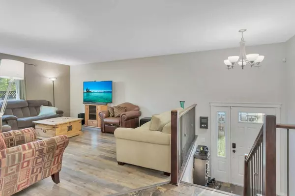 3820 50, Red Deer, AB T4P 1E9