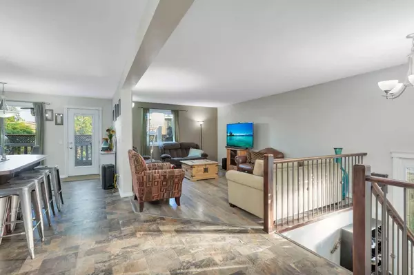 3820 50, Red Deer, AB T4P 1E9