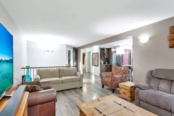 3820 50, Red Deer, AB T4P 1E9