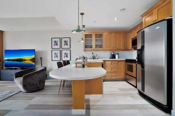 5100 Lakeshore DR #310, Sylvan Lake, AB T4S 2L7