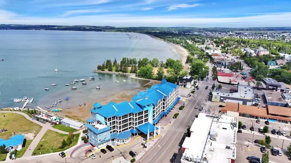 5100 Lakeshore DR #310, Sylvan Lake, AB T4S 2L7