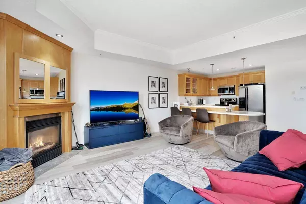 5100 Lakeshore DR #310, Sylvan Lake, AB T4S 2L7