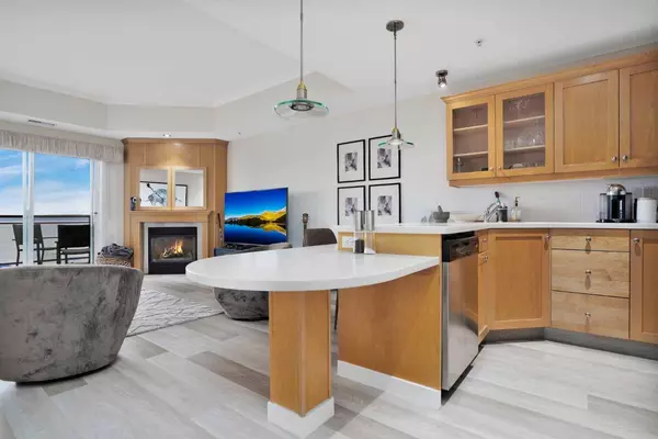 5100 Lakeshore DR #310, Sylvan Lake, AB T4S 2L7