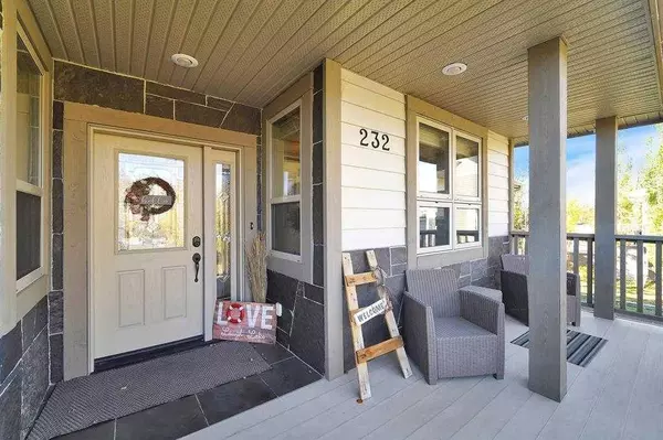 232 Canal ST, Rural Ponoka County, AB T0C 2J0