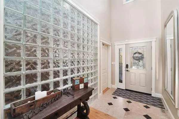 232 Canal ST, Rural Ponoka County, AB T0C 2J0