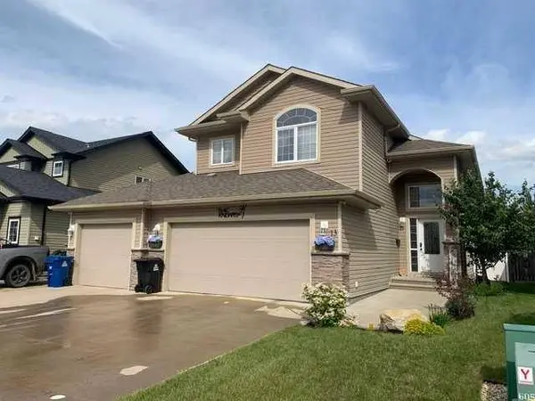 13 Cyprus RD, Blackfalds, AB T4M 0E2