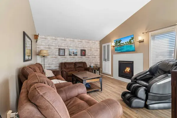 13 Cyprus RD, Blackfalds, AB T4M 0E2