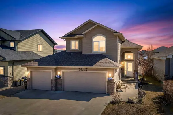 13 Cyprus RD, Blackfalds, AB T4M 0E2