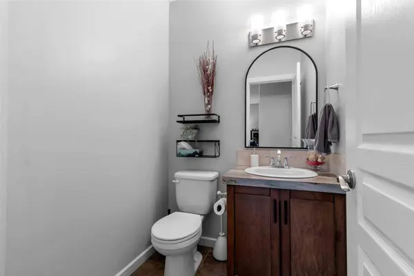 1 E Churchill PL, Blackfalds, AB T0M 0J0