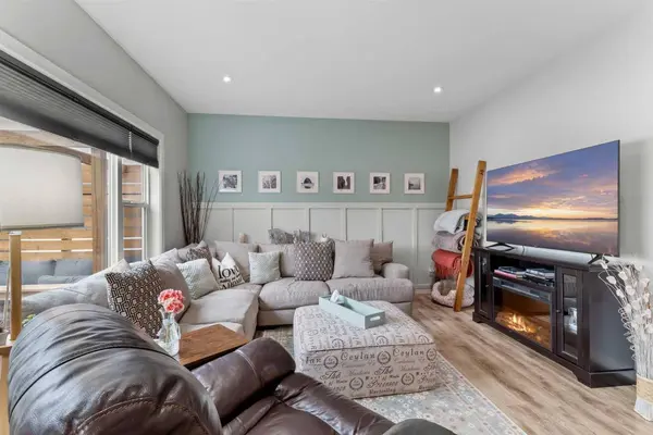 1 E Churchill PL, Blackfalds, AB T0M 0J0