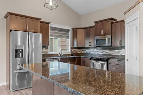 170 Morris CT, Blackfalds, AB T4N 0B2