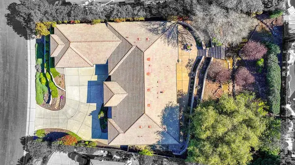 1772 Park Oak DR, Roseville, CA 95661