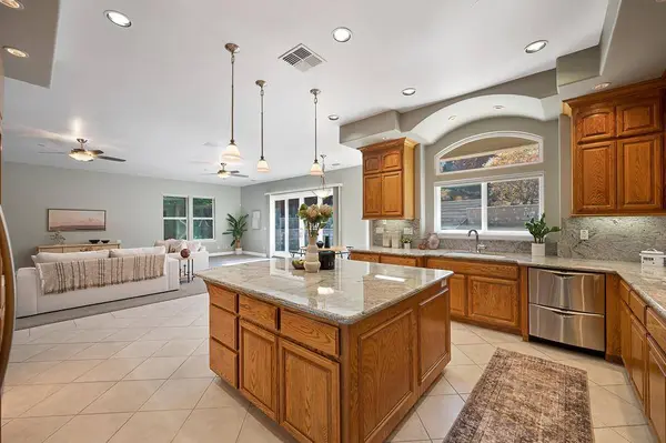 1772 Park Oak DR, Roseville, CA 95661