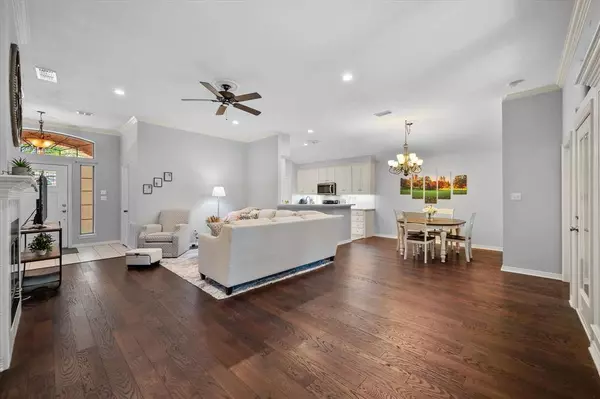 723 Nandina Way, Waxahachie, TX 75165