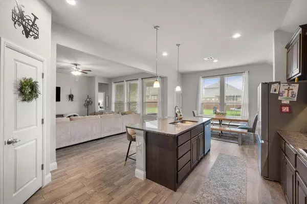 5610 Goodnight Court, Midlothian, TX 76065